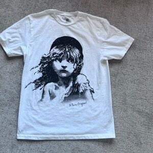 Les Misérables Official Merch T Shirt Cosette Graphic Medium